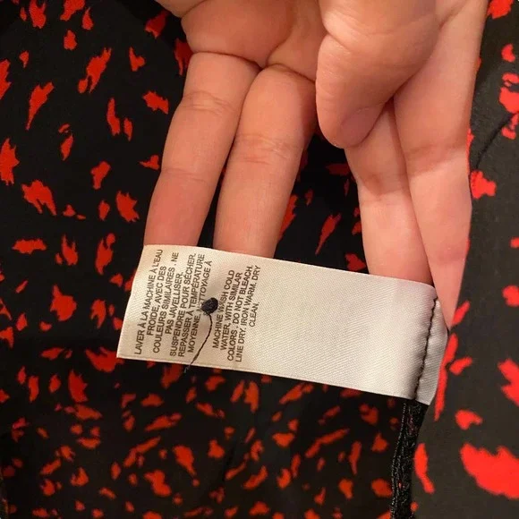 Dynamite Black and Red Top Blouse Long Sleeve Puff Sleeve Size M - Picture 5 of 10